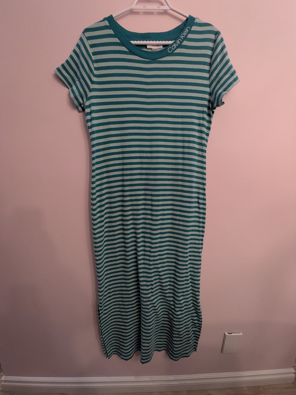 Calvin Klein Teal and Light Teal Green Striped T-Shirt Maxi Dress - Size Medium